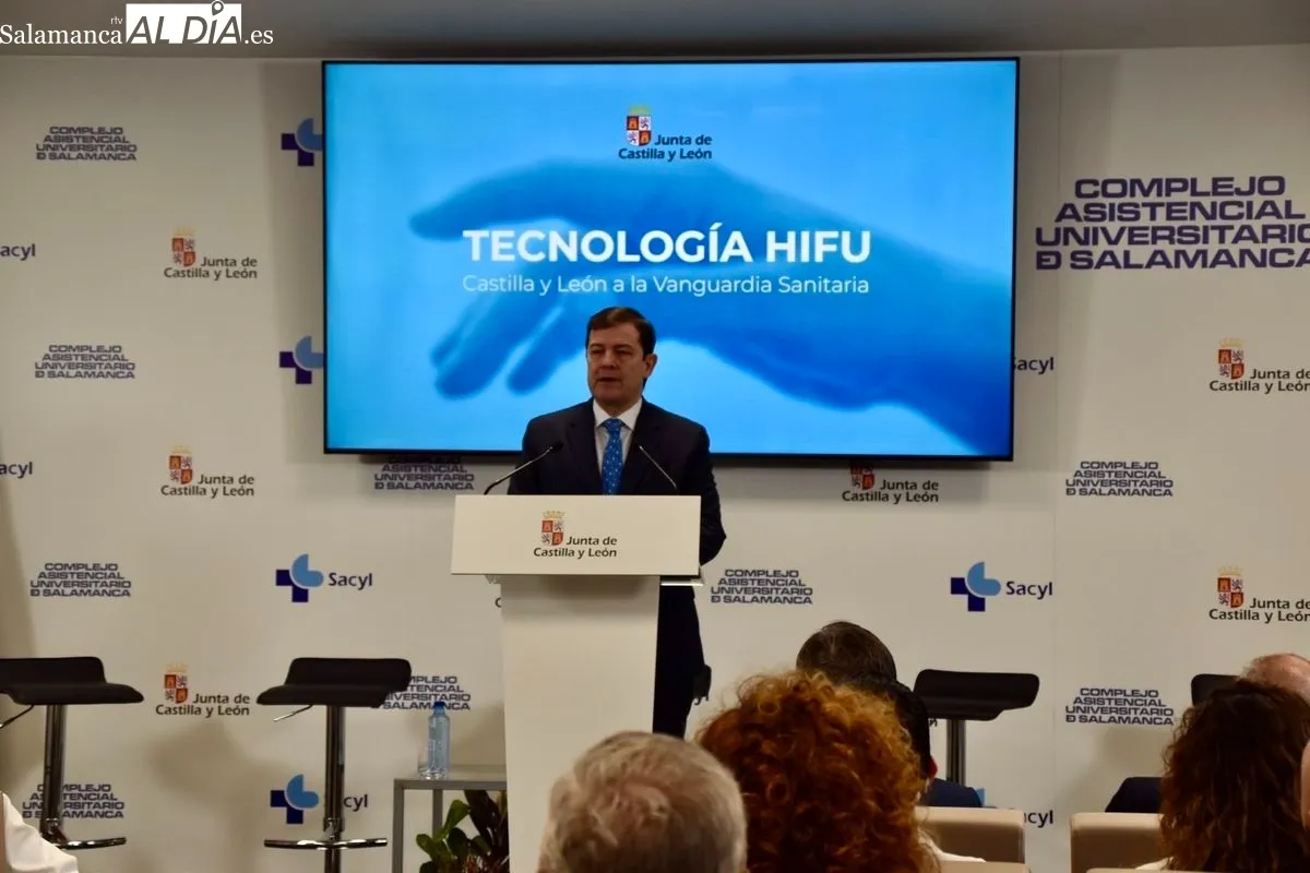 Presentación en el Hospital de Salamanca de la Tecnología HIFU, que mejora la vida de pacientes con Parkinson. Foto de Vanesa Martins