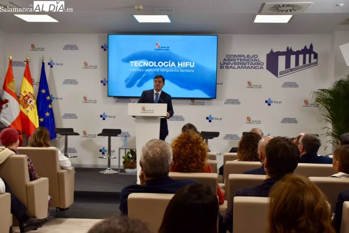 Presentación en el Hospital de Salamanca de la Tecnología HIFU, que mejora la vida de pacientes con Parkinson. Foto de Vanesa Martins