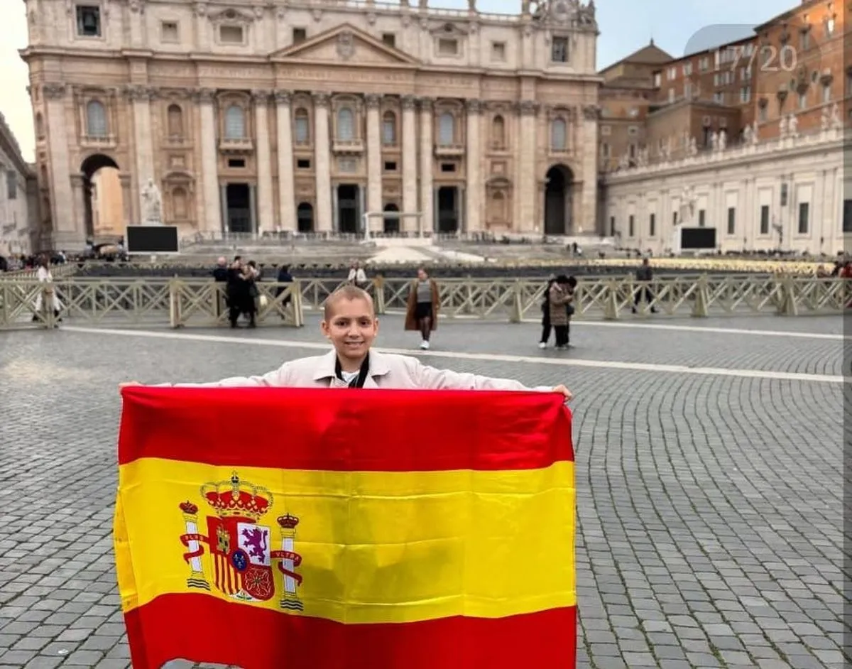 Visita de M4ría, la Princesa Guerrera Futbolera salmantina, al Vaticano para ver al Papa Francisco. Foto Instagram mariacmfutbolera