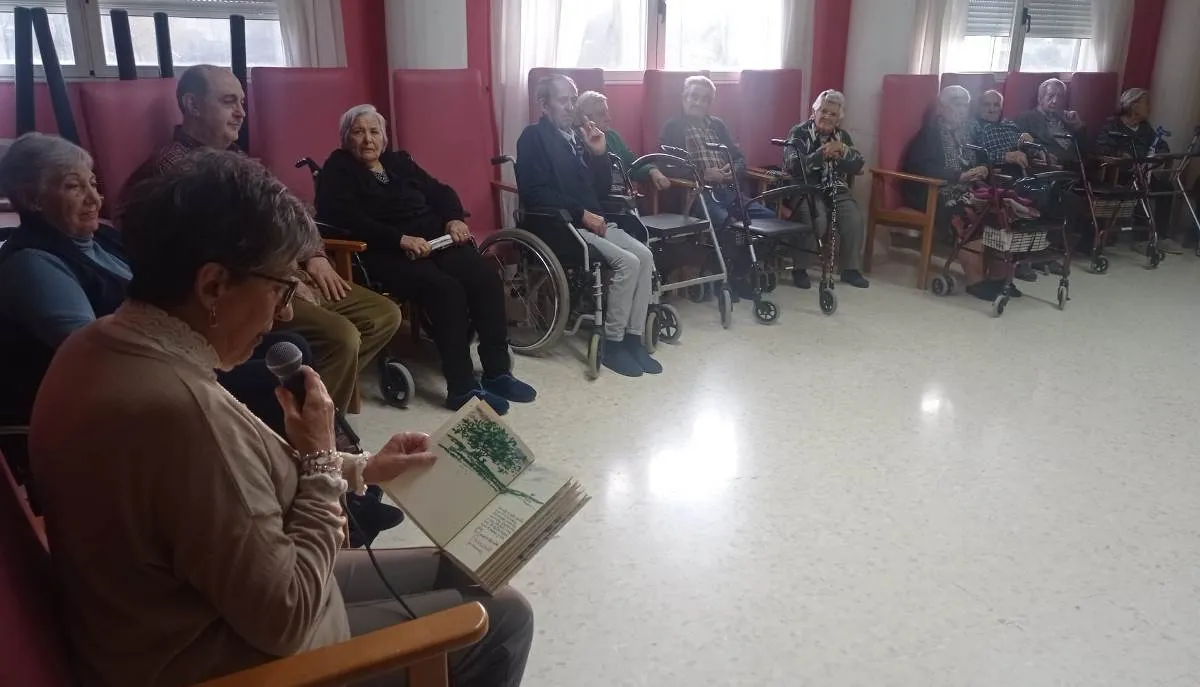 Foto 3 - Fuenteguinaldo recibe a los Voluntarios de la Palabra