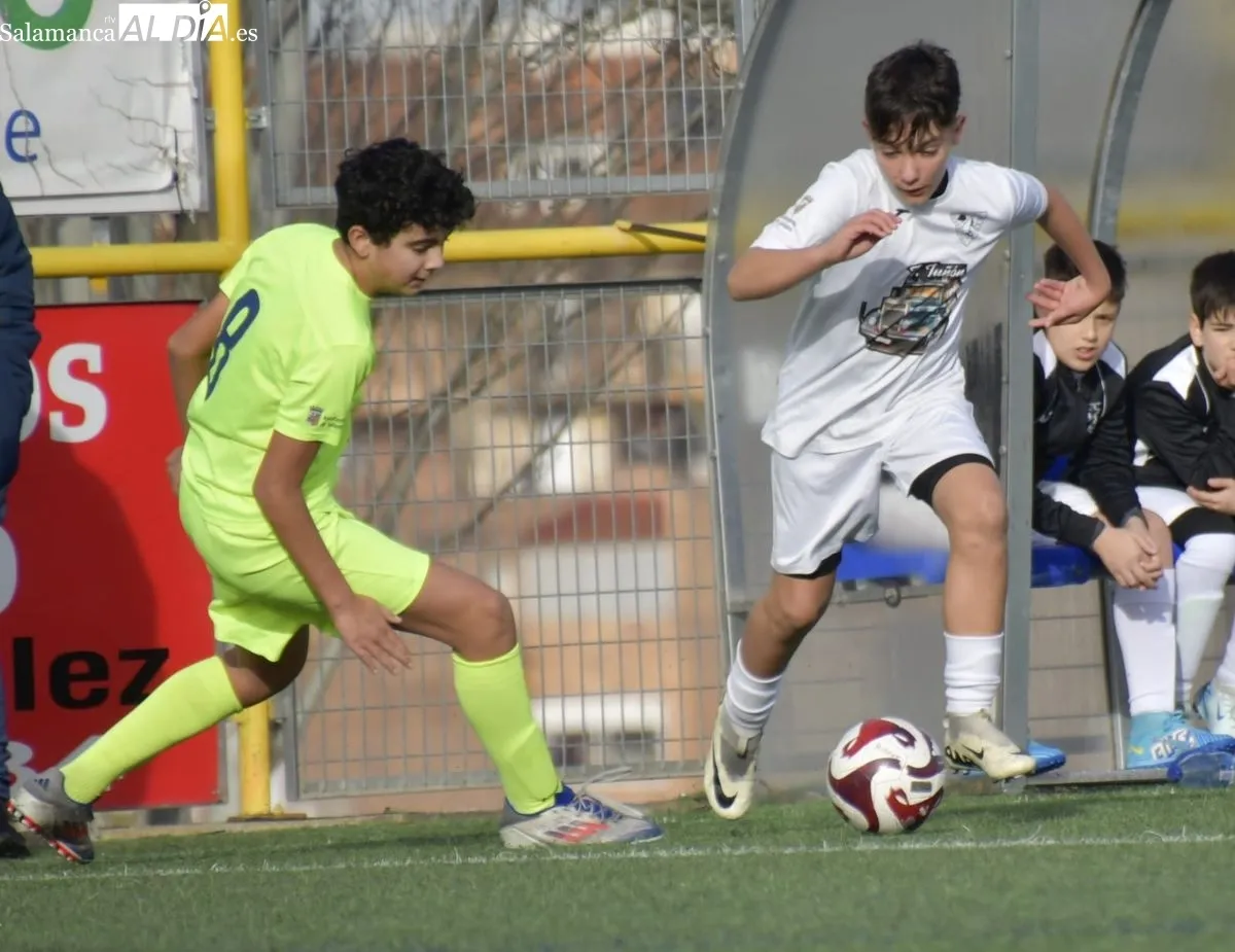 Foto 9 - Nueva jornada de f&uacute;tbol base en Salamanca con m&aacute;xima emoci&oacute;n (GALER&Iacute;A DE FOTOS)
