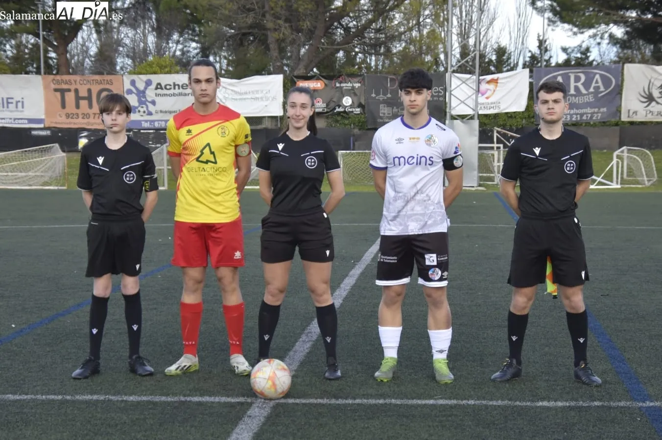 Foto 2 - El Salamanca UDS pierde con La Amistad (0-2)