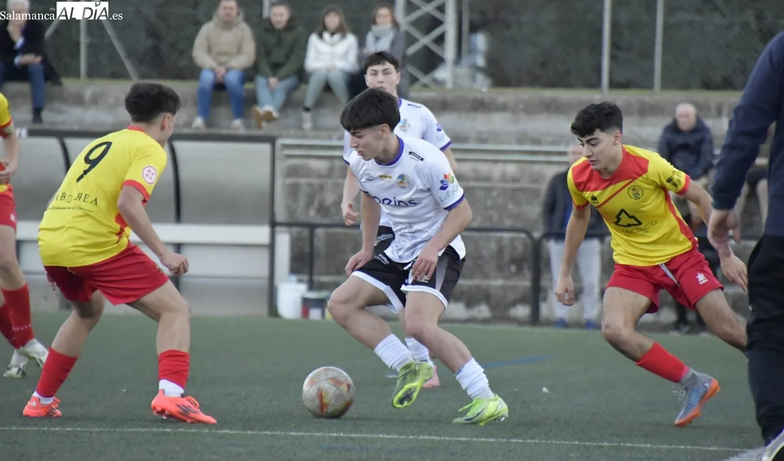 Foto 8 - El Salamanca UDS pierde con La Amistad (0-2)