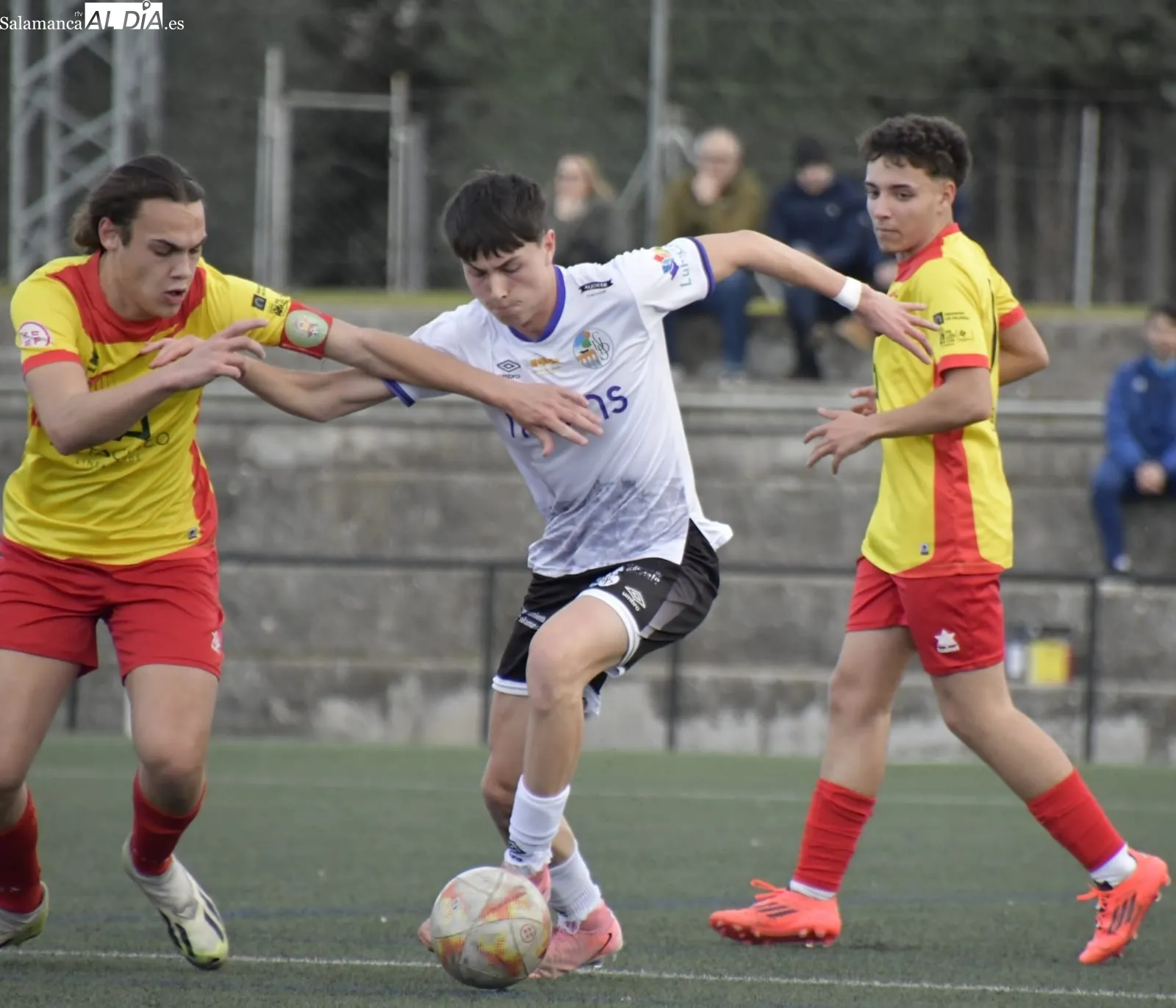 Foto 15 - El Salamanca UDS pierde con La Amistad (0-2)