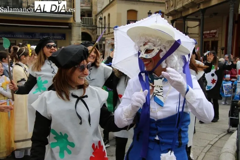 Un Carnaval con arte, imaginación y creatividad en el CEIP Santa Teresa | Imagen 1