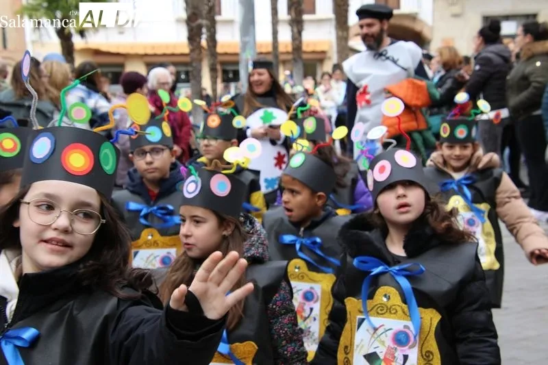 Foto 8 - Un Carnaval con arte, imaginaci&oacute;n y creatividad en el CEIP Santa Teresa