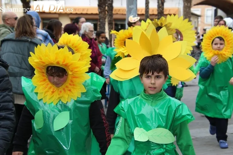Foto 3 - Un Carnaval con arte, imaginaci&oacute;n y creatividad en el CEIP Santa Teresa