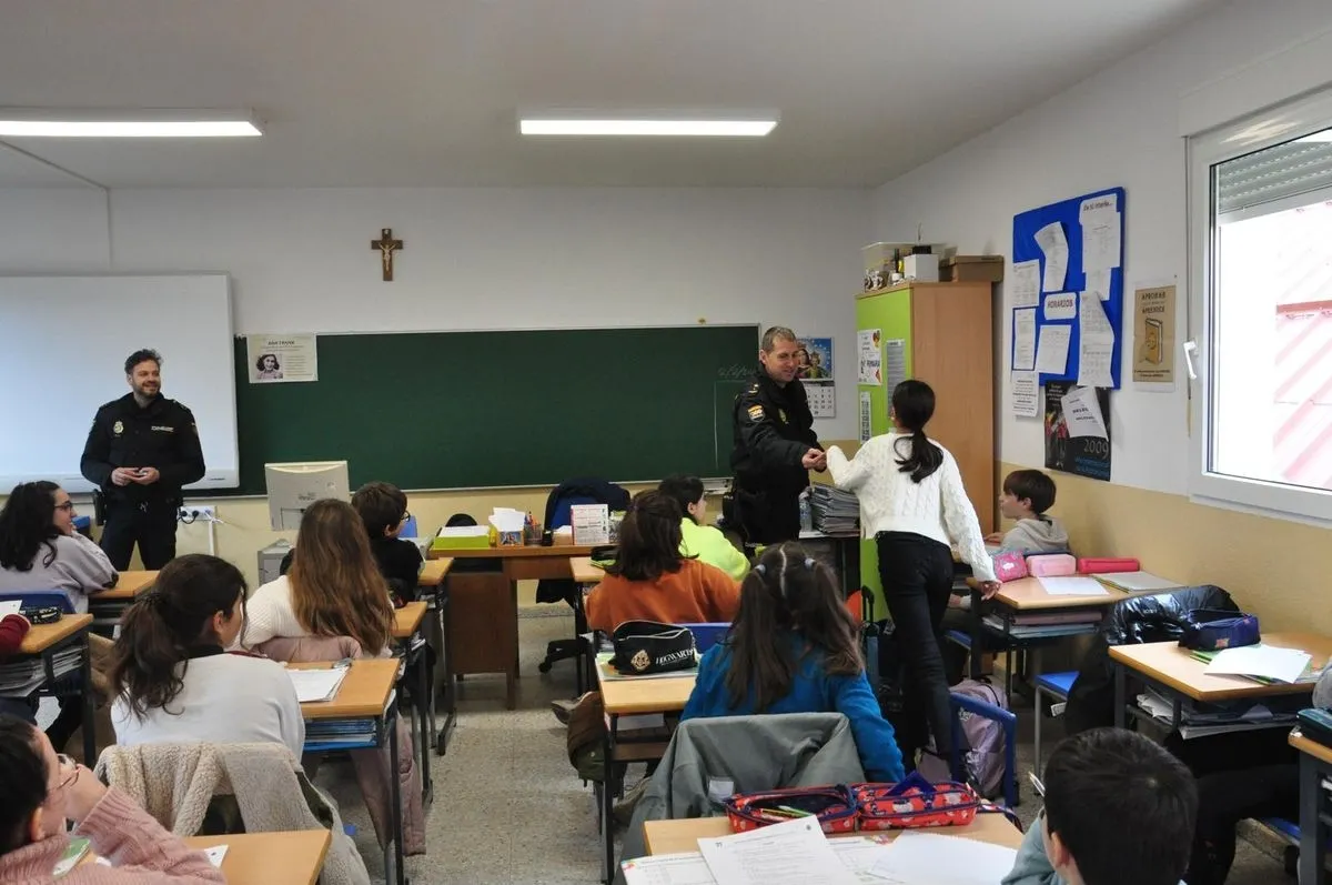 La Policía Nacional de Béjar entrega el 