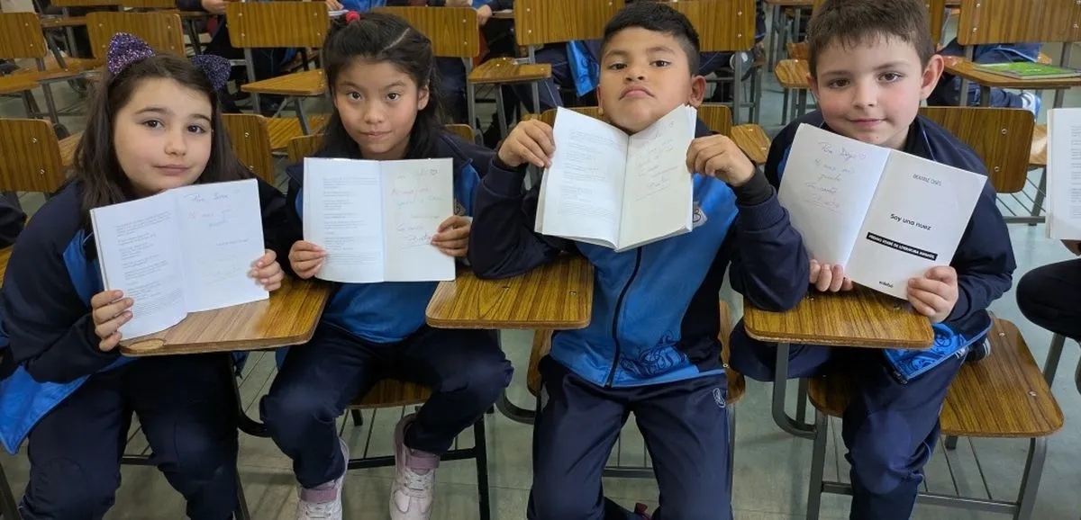 Encuentro de los alumnos del colegio San Juan Bosco con la escritora Beatriz Osés