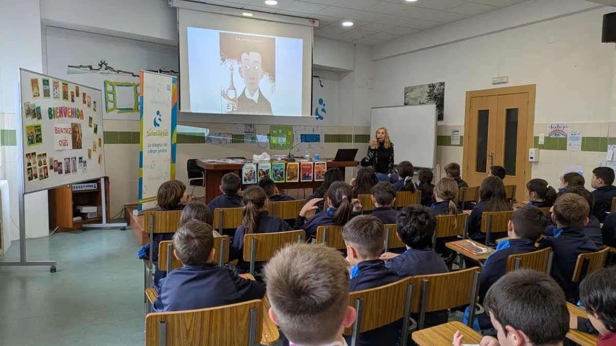 Encuentro de los alumnos del colegio San Juan Bosco con la escritora Beatriz Osés