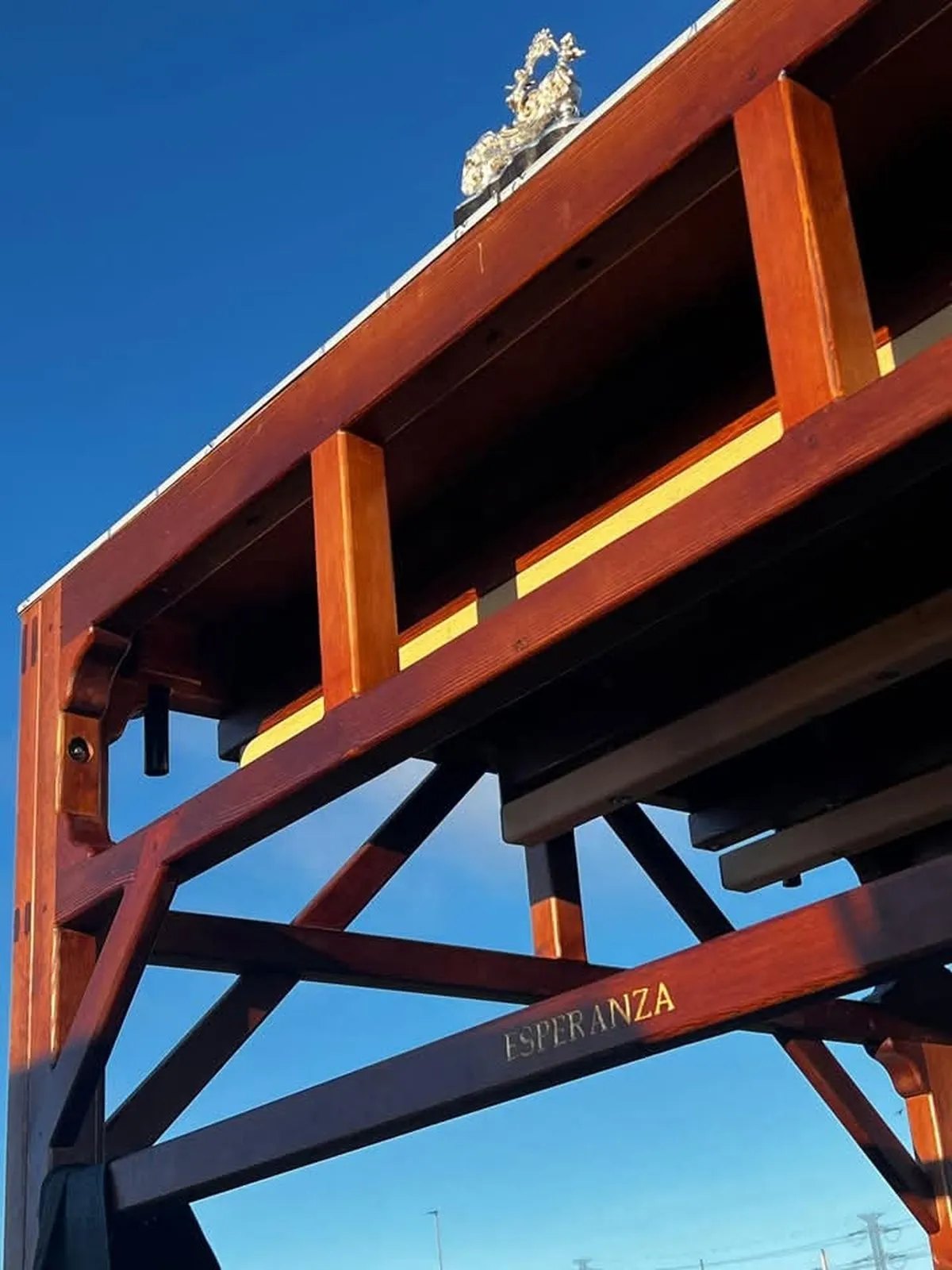 Imágenes de la nueva parihuela de la Esperanza | Fotos cedidas