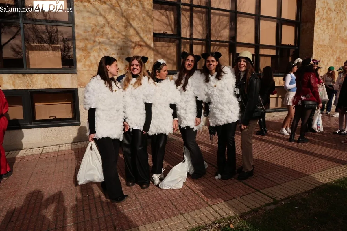Fiestas de la Facultad de Derecho en el Campus Unamuno. Foto de David Sañudo