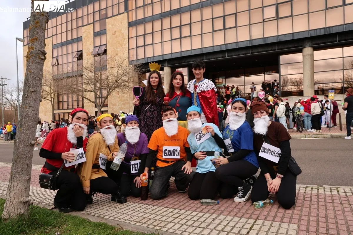 Fiestas de la Facultad de Derecho en el Campus Unamuno. Foto de David Sañudo