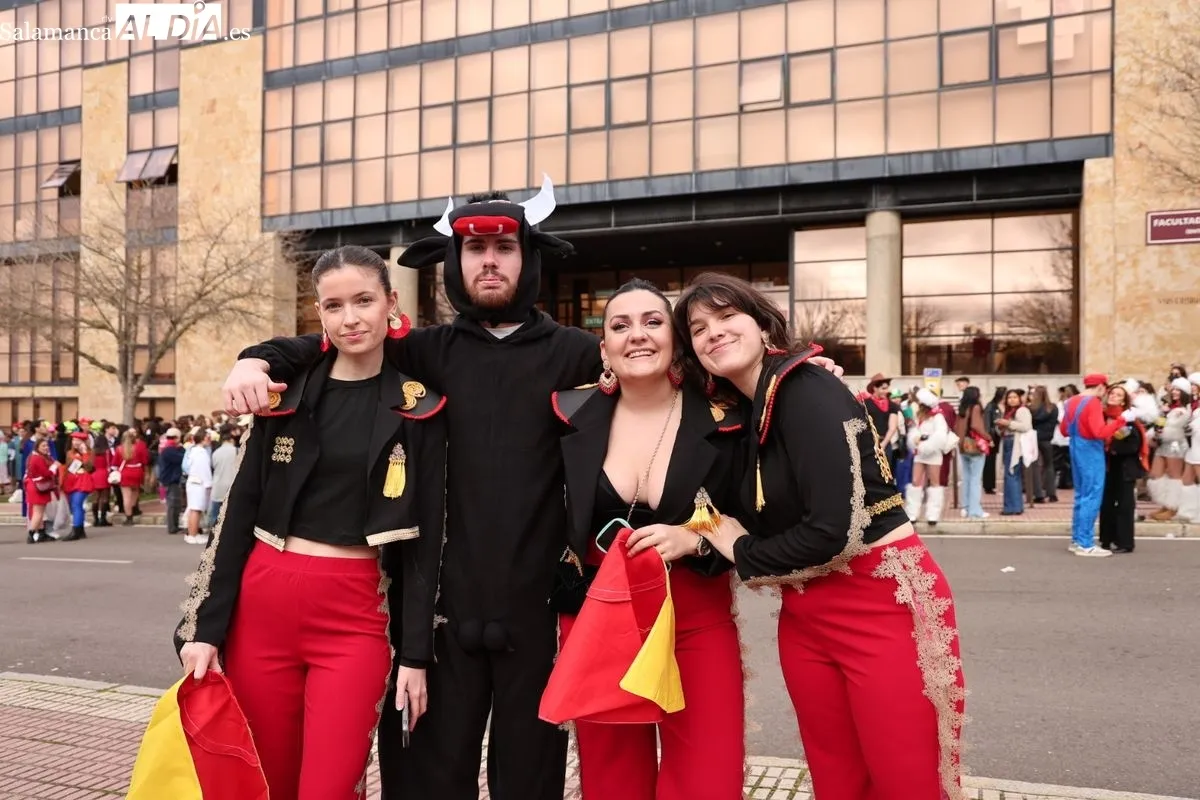 Fiestas de la Facultad de Derecho en el Campus Unamuno. Foto de David Sañudo