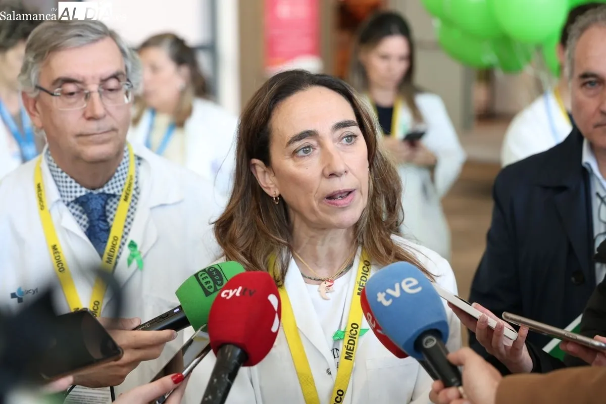 Acto en el Hospital de Salamanca con motivo del Día Mundial Contra el Cáncer. Foto de David Sañudo