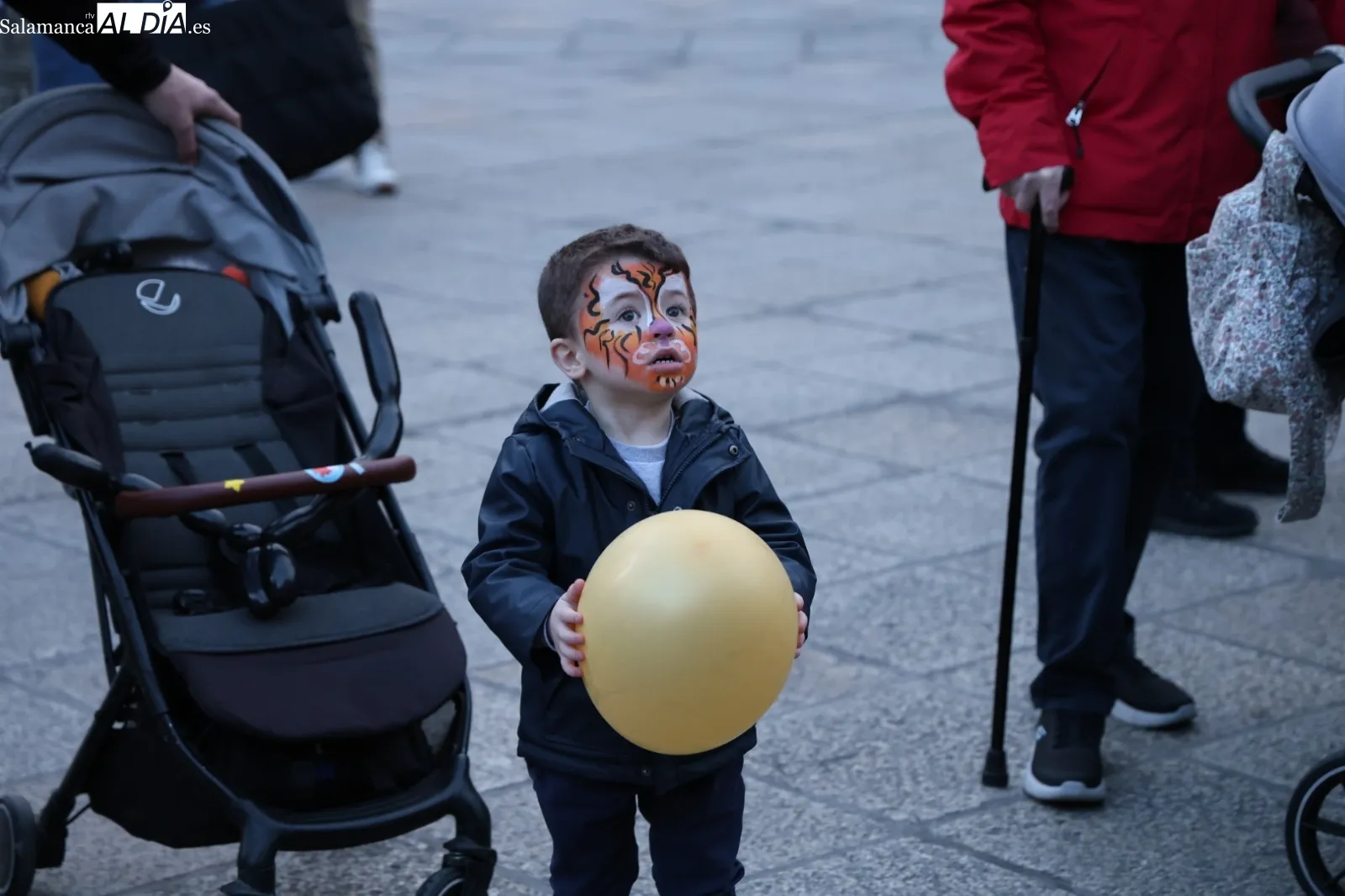 Suelta de globos en la Plaza Mayor de Salamanca | Fotos: David Sañudo