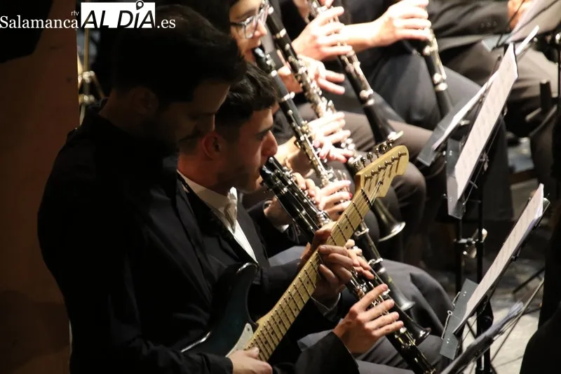 Foto 9 - La Banda de M&uacute;sica de Alba de Tormes exhibe el talento de sus j&oacute;venes solistas