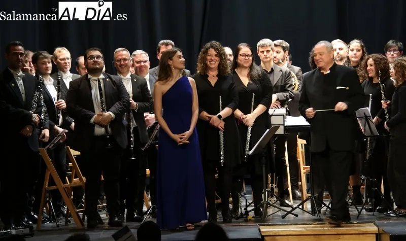 Foto 3 - La Banda de M&uacute;sica de Alba de Tormes exhibe el talento de sus j&oacute;venes solistas