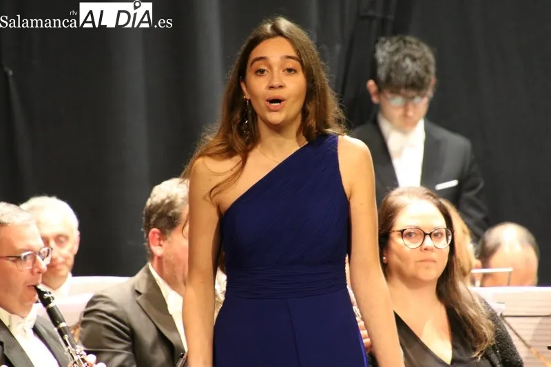 Foto 2 - La Banda de M&uacute;sica de Alba de Tormes exhibe el talento de sus j&oacute;venes solistas