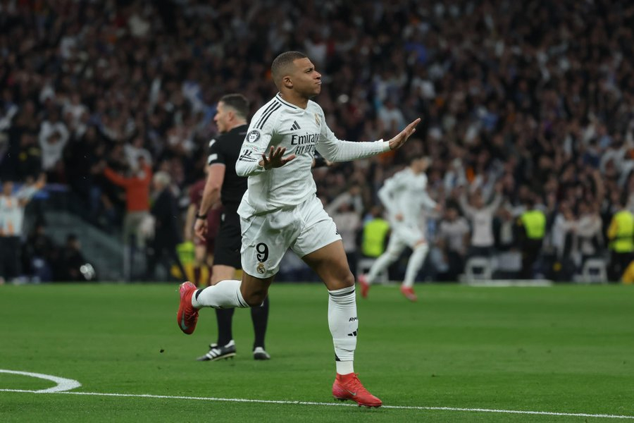 Hat-trick de Mbappé para que el Real Madrid pase a octavos y elimine al Manchester City de la Champions (3-1)