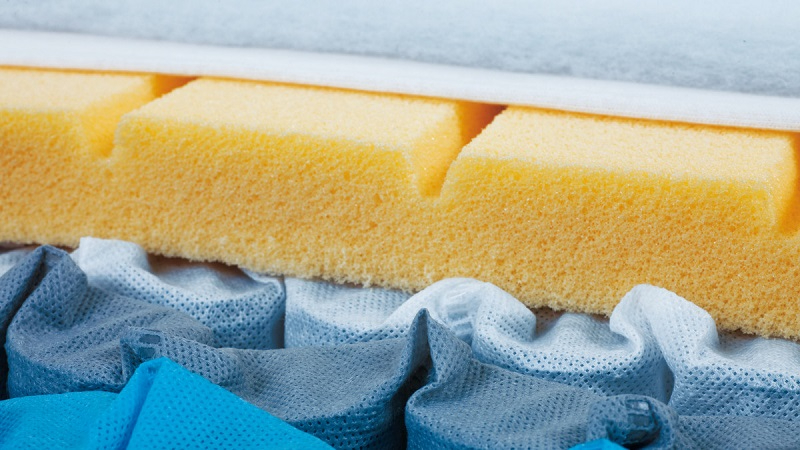 Errores a evitar al trabajar con adhesivos en espuma