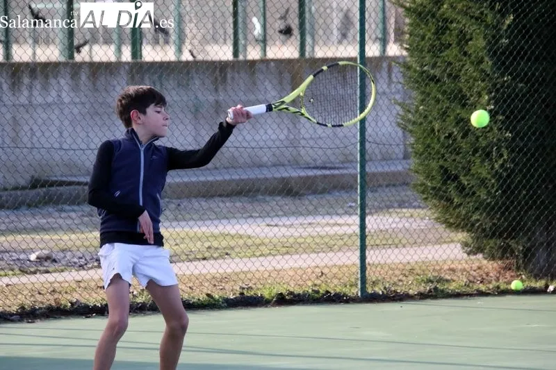 Foto 8 - La primera fase del Provincial de tenis toca a su fin este s&aacute;bado en Alba de Tormes