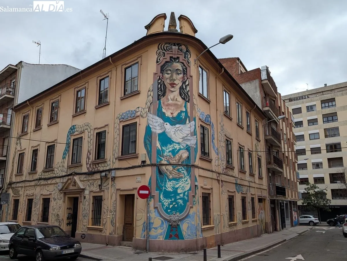 'La diosa ciudadana', de Manuel Gutiérrez, en el barrio del Oeste. Foto: David Sañudo
