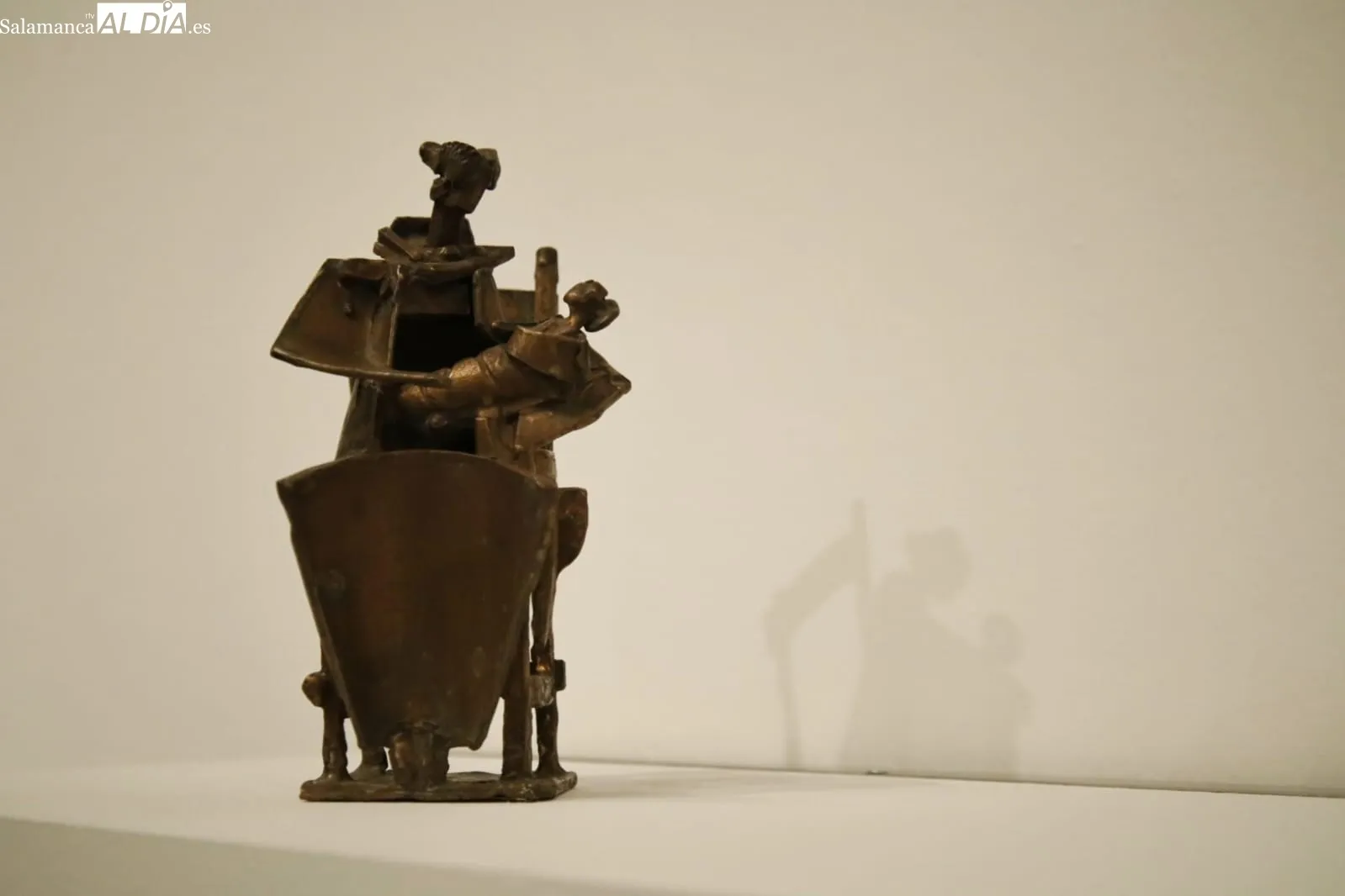 Inauguración de 'Algunas Madres', una exposición sobre la visión de la maternidad del escultor salmantino, con entrada gratuita hasta julio. Foto de David Domínguez