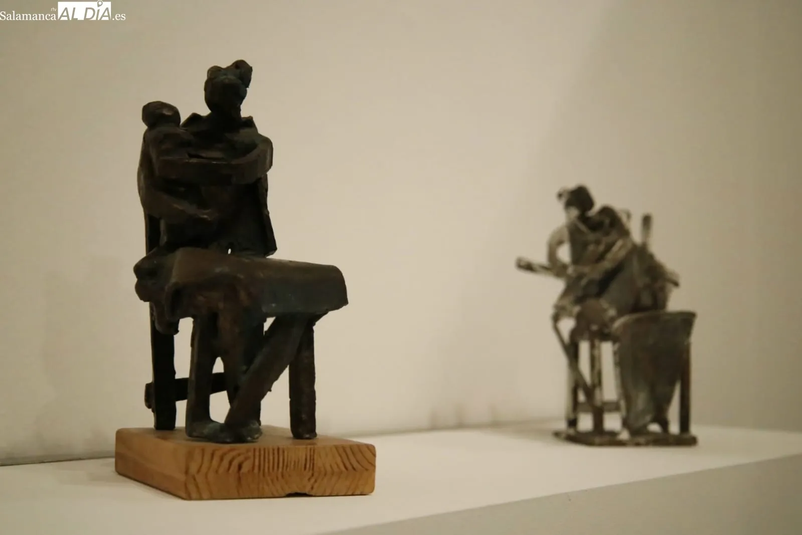 Inauguración de 'Algunas Madres', una exposición sobre la visión de la maternidad del escultor salmantino, con entrada gratuita hasta julio. Foto de David Domínguez