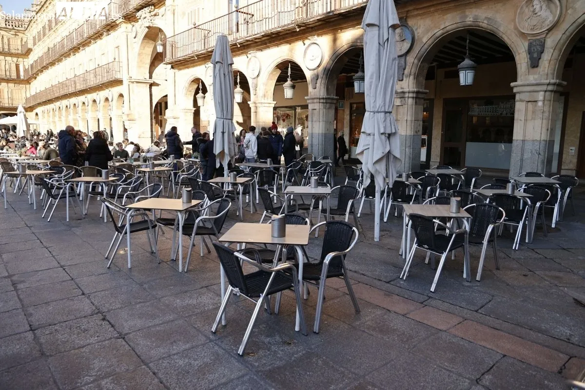 Salamanca disfruta del sol de la tarde y 'se olvida' de la nieve | FOTOS: David Sañudo 