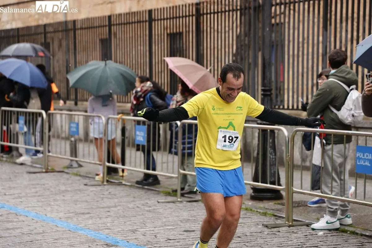 El frío y la nieve no frenan la participación en la IV Carrera Solidaria Colegio Maestro Ávila | FOTOS: David Sañudo 