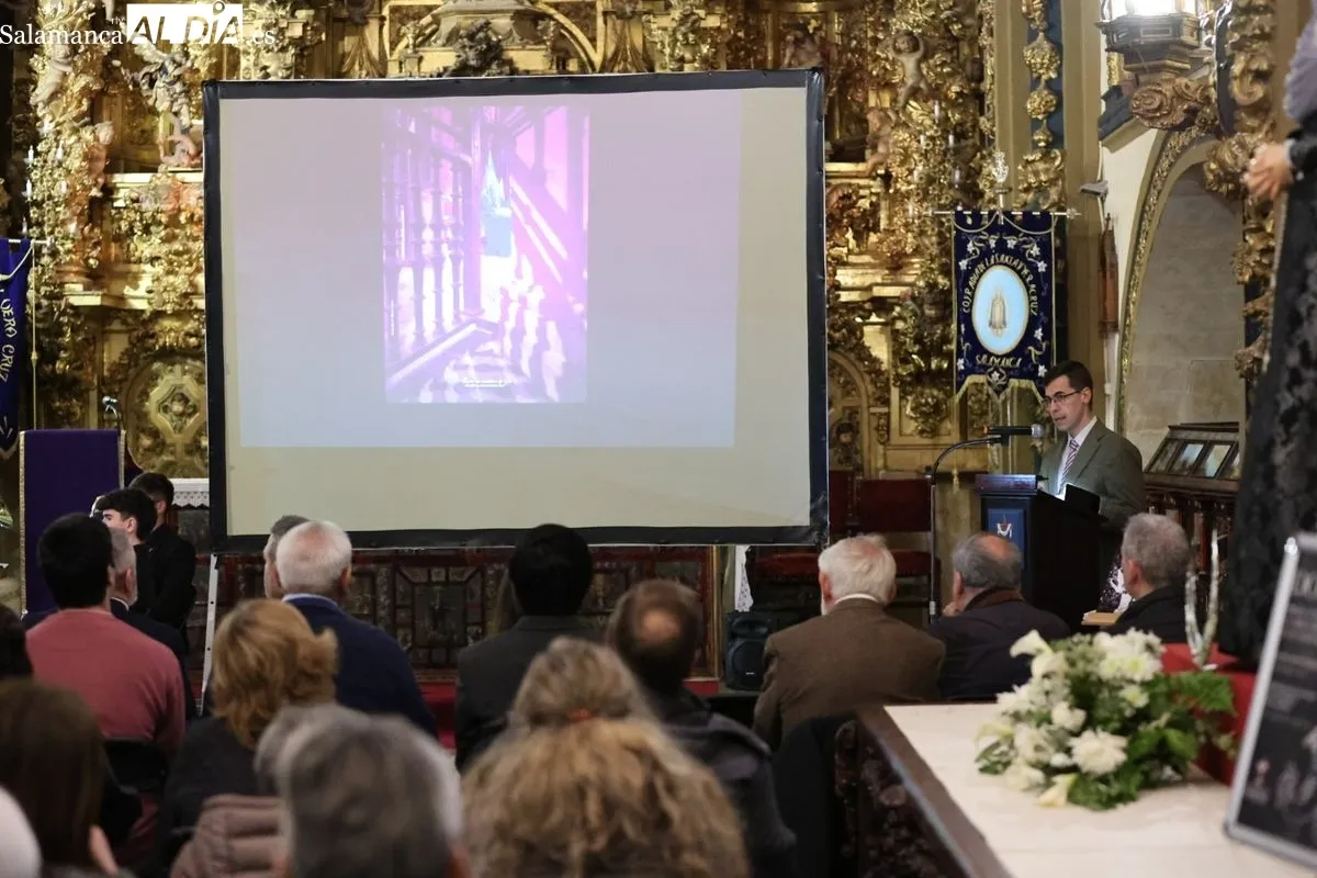 La Vera Cruz presenta la vigésimo quinta edición de la revista Lignum Crucis | FOTOS: David Sañudo 