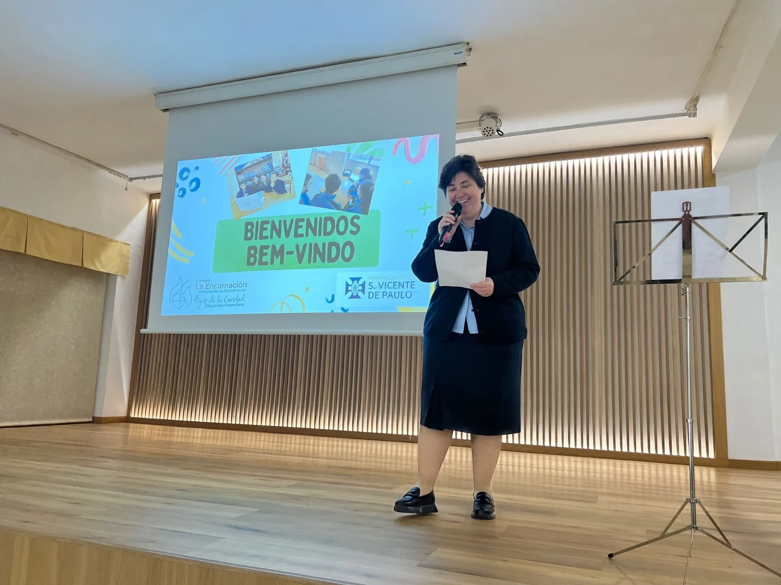 Foto 7 - El Colegio La Encarnaci&oacute;n celebra un encuentro con el centro escolar San Vicente de Paul de Lisboa basado en cooperaci&oacute;n y futuro 