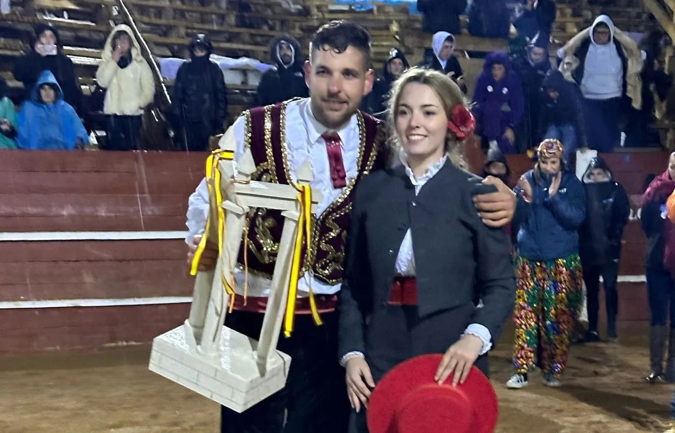 Foto 2 - El mirobrigense Pipe Mart&iacute;n ganador del XI concurso de recortadores 