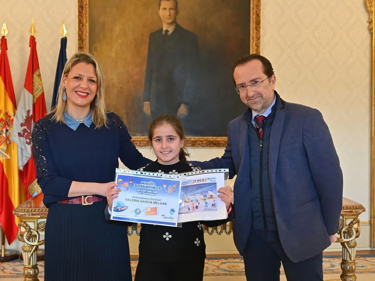 Entrega en el Ayuntamiento de Salamanca de los premios XXII Concurso Internacional de Dibujo Infantil de Aqualia