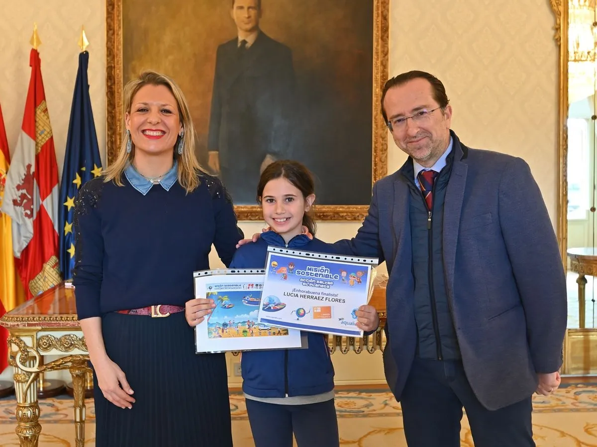 Entrega en el Ayuntamiento de Salamanca de los premios XXII Concurso Internacional de Dibujo Infantil de Aqualia