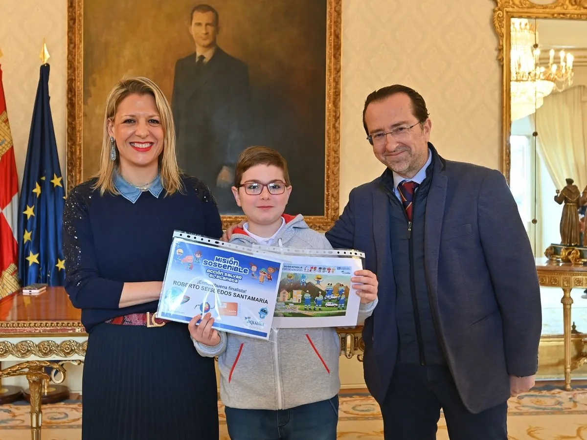 Entrega en el Ayuntamiento de Salamanca de los premios XXII Concurso Internacional de Dibujo Infantil de Aqualia