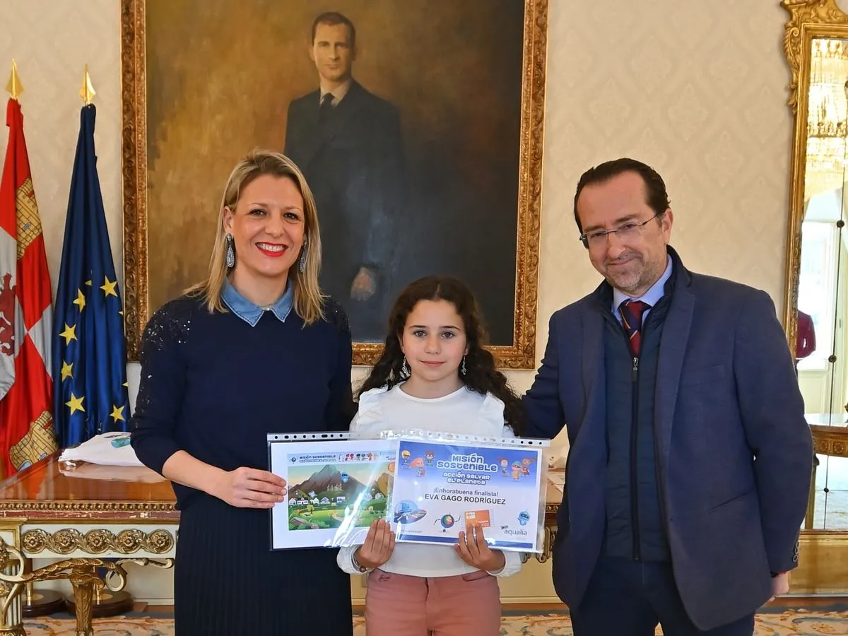 Entrega en el Ayuntamiento de Salamanca de los premios XXII Concurso Internacional de Dibujo Infantil de Aqualia