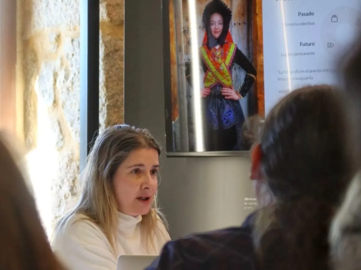 Imágenes de la Jornada 'Tierra, Herencia y Patrimonio', organizada este sábado por la Asociación de Archiveros de Castilla y León (ACAL) en la localidad de Mogarraz