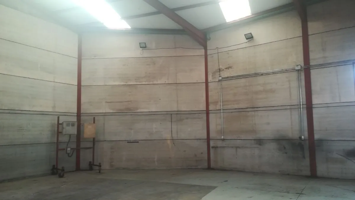 Foto 6 - Oportunidad de negocio en Salamanca: se alquila o se vende una nave de uso industrial