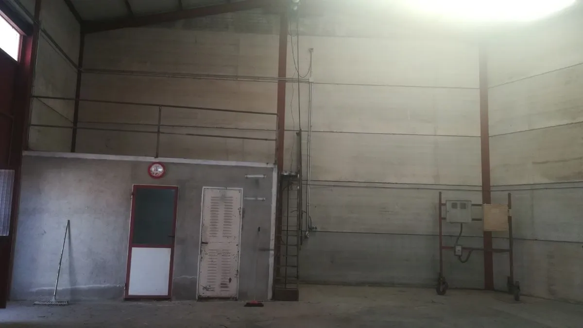 Foto 3 - Oportunidad de negocio en Salamanca: se alquila o se vende una nave de uso industrial