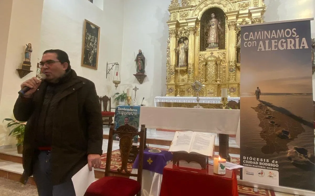 Foto 2 - La Fuente de San Esteban alberga el retiro del Arciprestazgo del Campo Charro