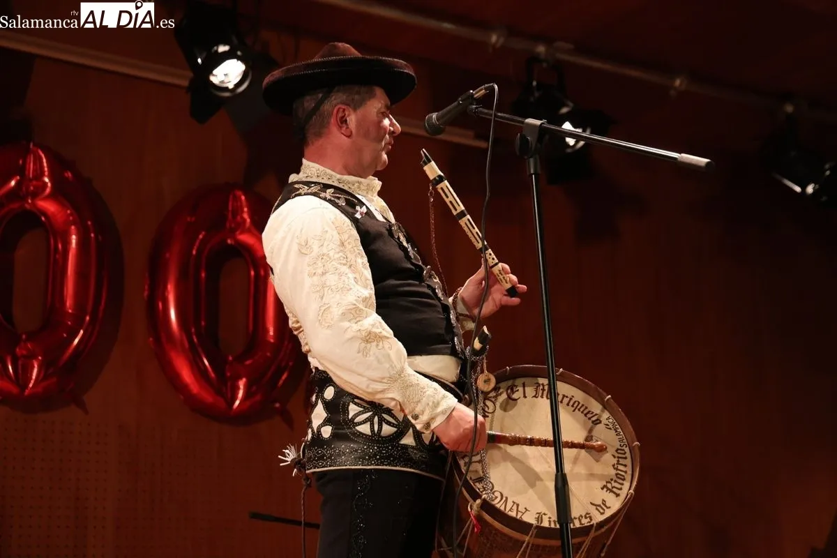 Salamanca disfruta de la música más tradicional con los hermanos Carlos y Ángel Rufino de Haro | FOTOS: David Sañudo 