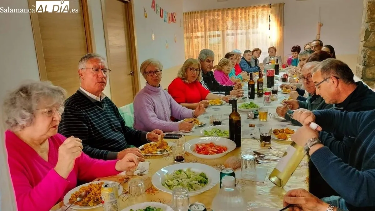 Foto 5 - Sobradillo celebra los carnavales con disfraces y comidas comunitarias