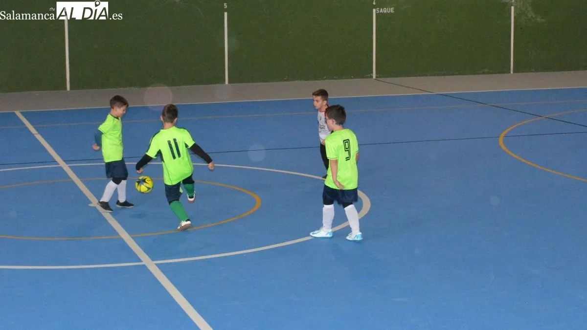 El partido se jugó en el polideportivo municipal de Lumbrales
