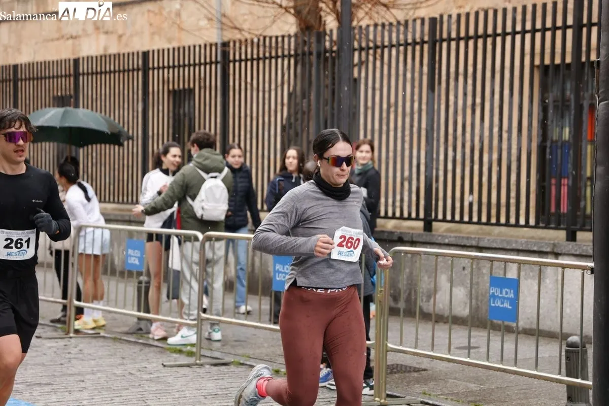 El frío y la nieve no frenan la participación en la IV Carrera Solidaria Colegio Maestro Ávila | FOTOS: David Sañudo 