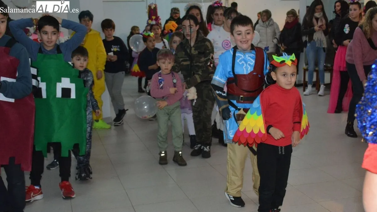 Foto 4 - Una divertida fiesta infantil despide el Carnaval en Lumbrales