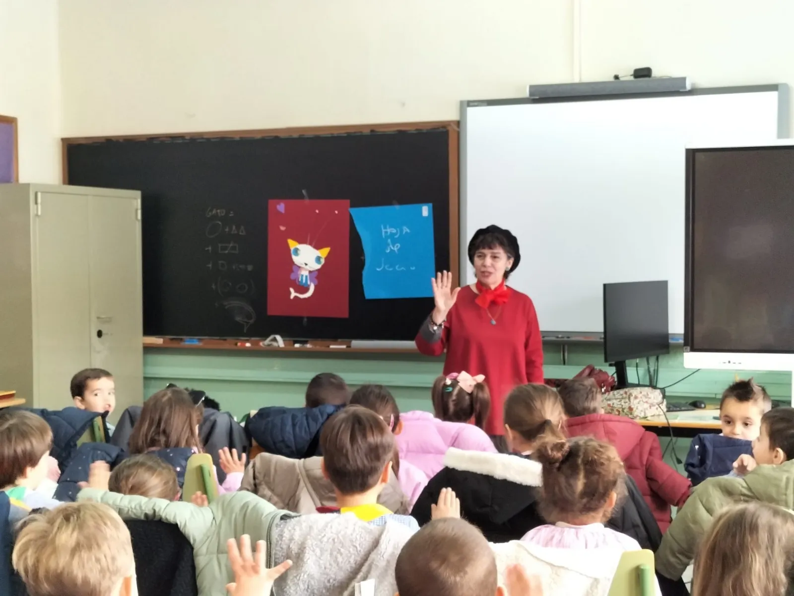 Foto 7 - La reconocida escritora infantil Violeta Monreal protagoniza una original jornada en el CEI Miguel de Unamuno