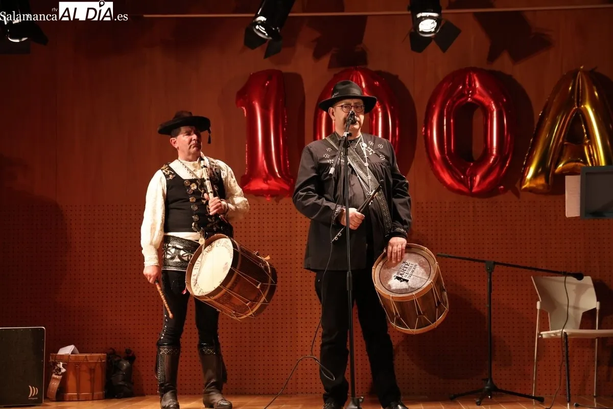 Salamanca disfruta de la música más tradicional con los hermanos Carlos y Ángel Rufino de Haro | FOTOS: David Sañudo 