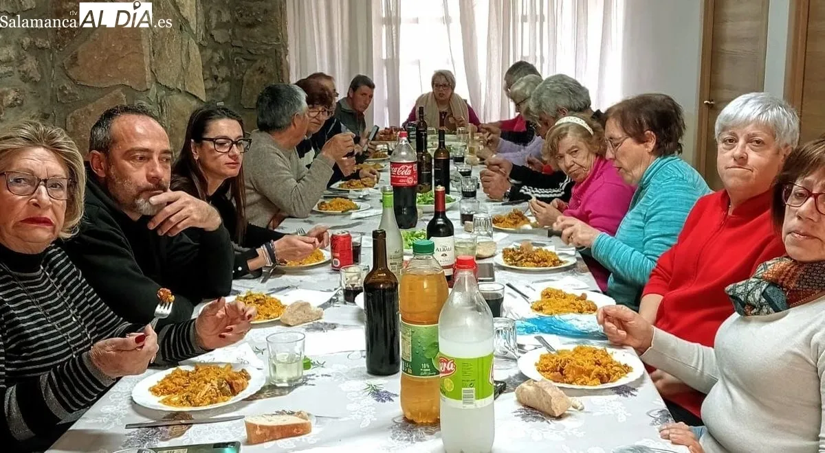 Foto 3 - Sobradillo celebra los carnavales con disfraces y comidas comunitarias